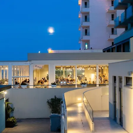 Hotell Nautilus Family 4*