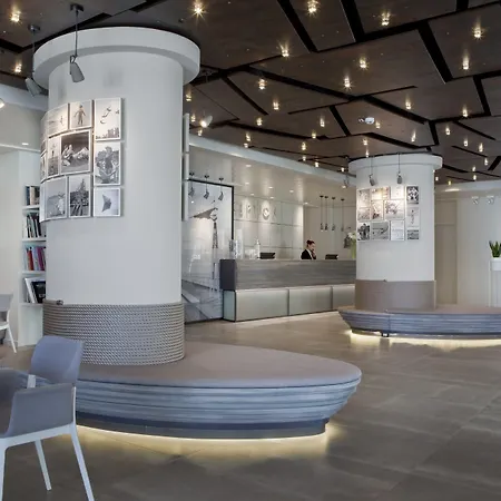 Hotell Nautilus Family 4*