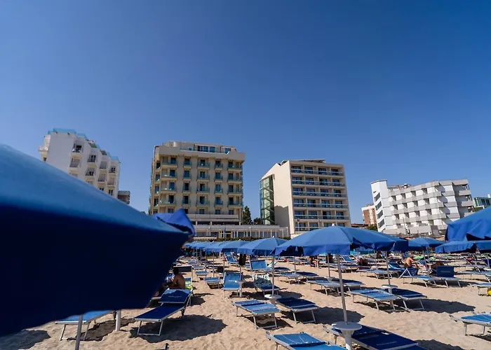 Nautilus Family Hotel 4*