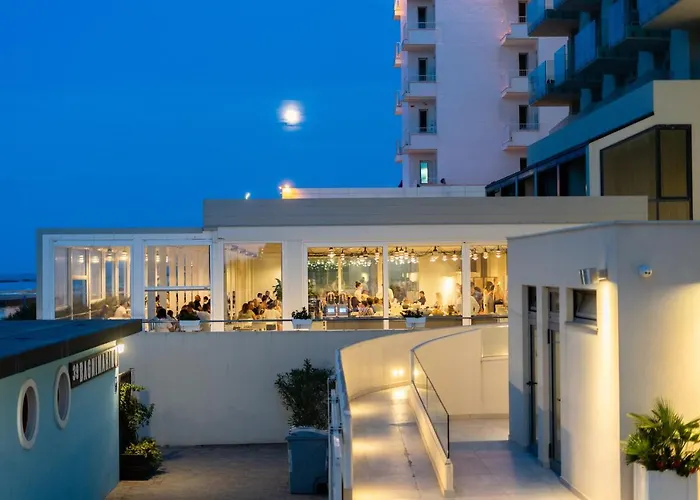 Hotel Nautilus Family 4*