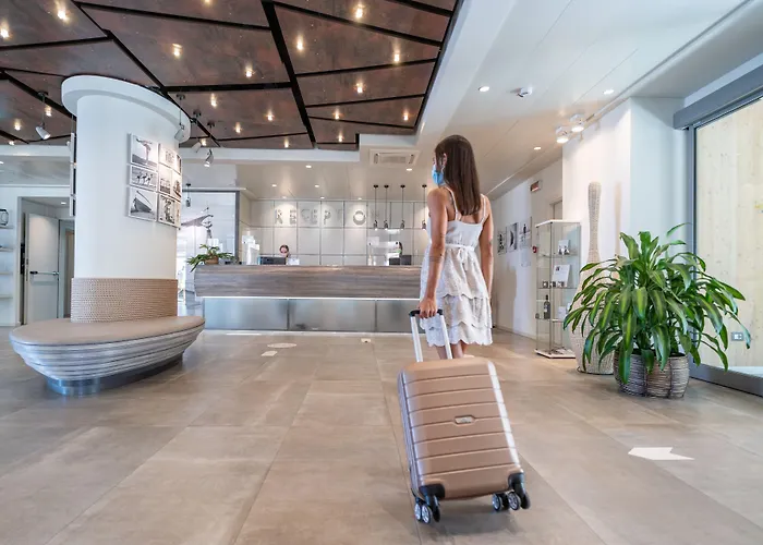 Nautilus Family Hotel 4*