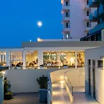 Hotel Nautilus Family 4*