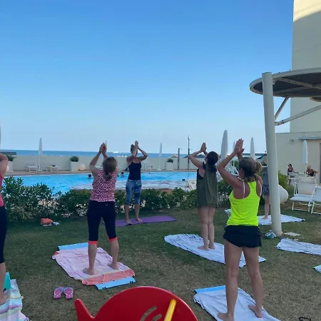 Nautilus Family 호텔