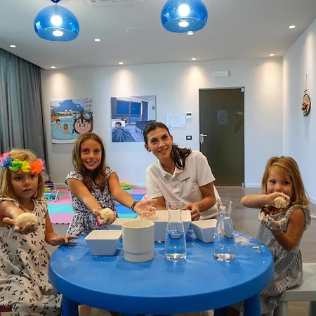 Nautilus Family 페자로