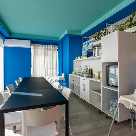 Otel Nautilus Family 4*