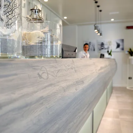 호텔 Nautilus Family 페자로