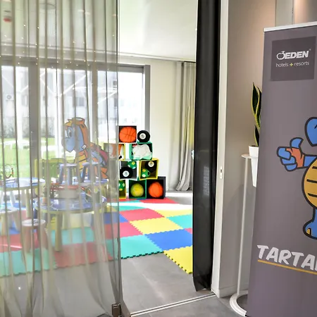 호텔 Nautilus Family 4*