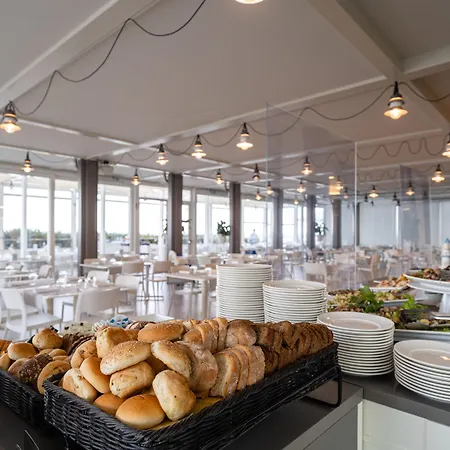 호텔 Nautilus Family 페자로