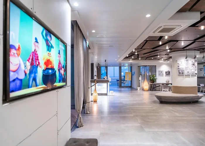 Nautilus Family Hotel 4*