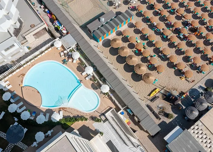 Nautilus Family Hotel