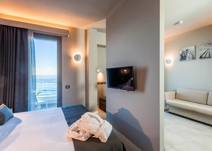 Nautilus Family Hotel 4*