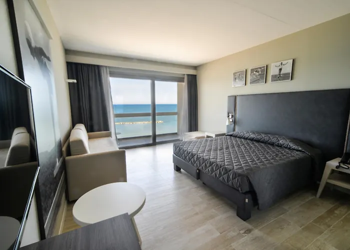 Готель Nautilus Family Пезаро