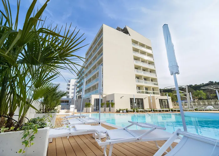 Готель Nautilus Family Пезаро