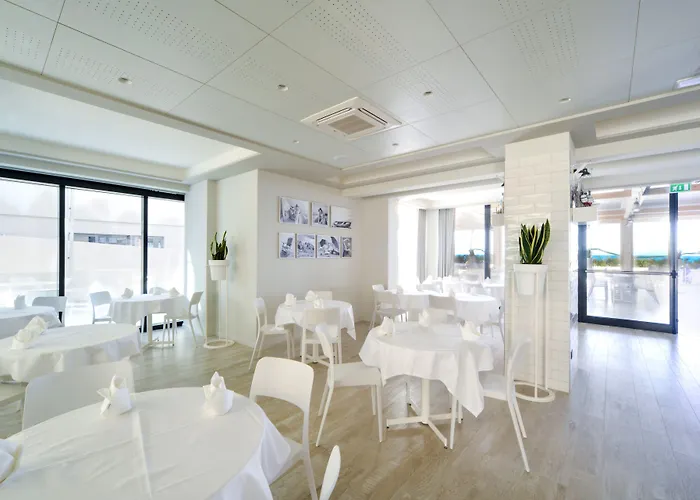 Nautilus Family Пезаро