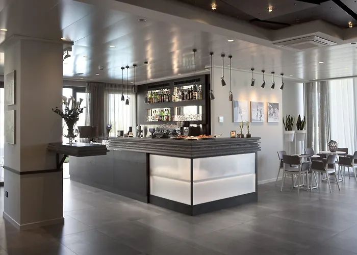 Nautilus Family Hotel 4*