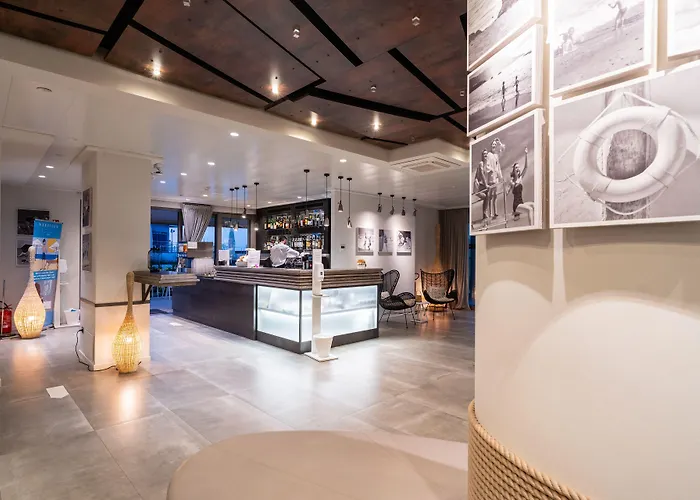 Hotel Nautilus Family 4*